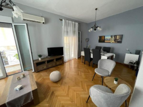 Myrtia Home